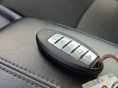 Used 2022 Nissan Sentra SV FWD image 34