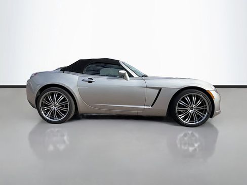 Used 2007 Saturn Sky image 2