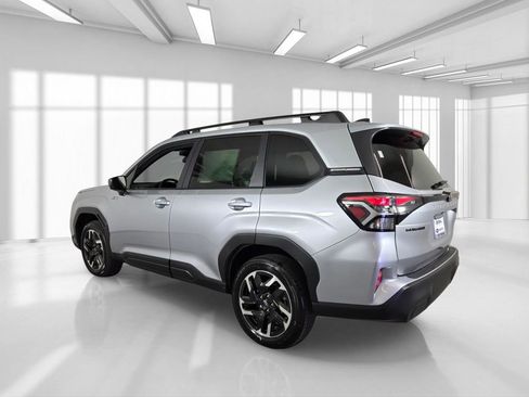 New 2026 Subaru Forester Touring AWD/4WD image 4