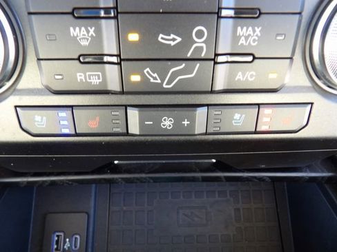 Used 2020 Ford F250 Limited image 20