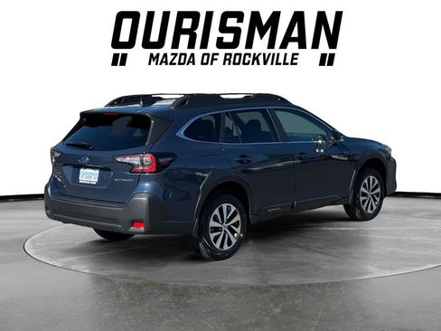 Used 2025 Subaru Outback Premium AWD/4WD image 6