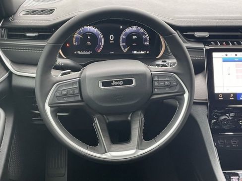 New 2025 Jeep Grand Cherokee L Limited image 60