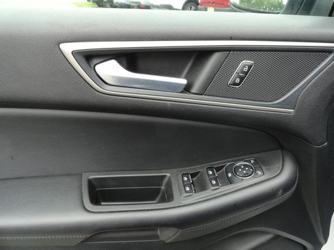 Certified 2024 Ford Edge SEL AWD/4WD image 10