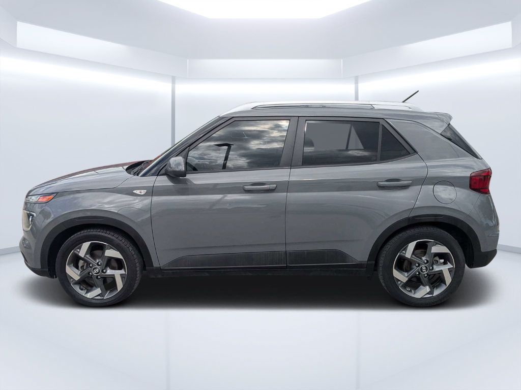Used 2023 Hyundai Venue SEL FWD image 8