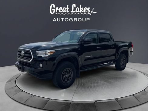 Used 2017 Toyota Tacoma SR5 w/ Tow Package AWD/4WD image 1