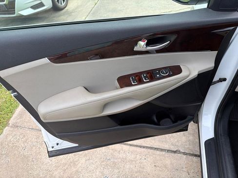 Used 2017 Kia Sorento LX w/ LX Convenience Package image 34