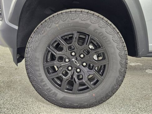 New 2026 Chevrolet Colorado Trail Boss AWD/4WD image 13