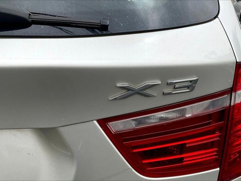 Used 2011 BMW X3 xDrive28i image 8