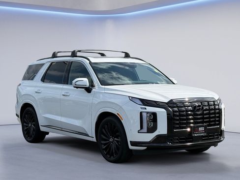Used 2024 Hyundai Palisade Calligraphy AWD/4WD image 5