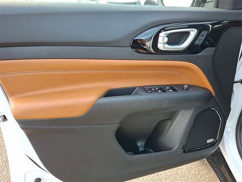 New 2025 Jeep Compass Limited w/ Elite Group image 8