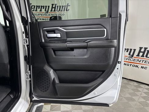 Used 2025 RAM 2500 Big Horn AWD/4WD image 25