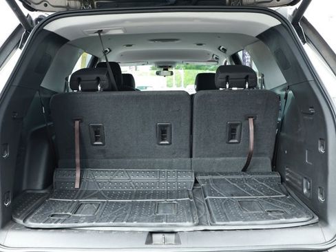 Used 2018 Chevrolet Traverse LT FWD image 10