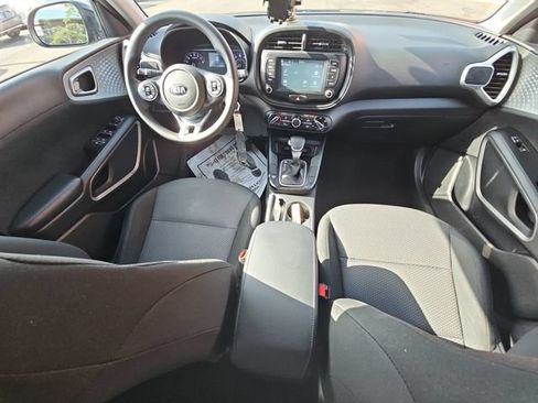Used 2020 Kia Soul LX FWD image 22