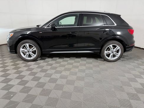 Used 2023 Audi Q3 2.0T Premium Plus w/ Premium Plus Package AWD/4WD image 2