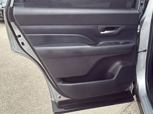Used 2024 Toyota Grand Highlander XLE image 14