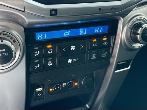 Used 2017 Toyota 4Runner Limited image 16