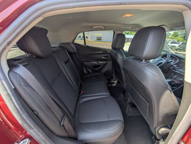 Used 2022 Buick Encore Preferred w/ Safety Package FWD image 33