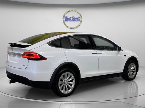 Used 2017 Tesla Model X 75D AWD/4WD image 5
