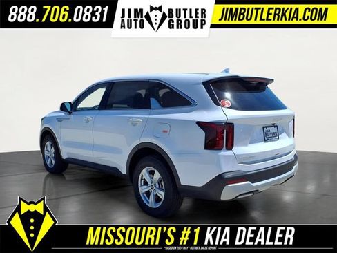 New 2026 Kia Sorento LX FWD image 17