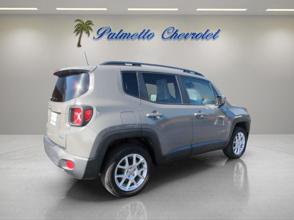 Used 2020 Jeep Renegade Latitude AWD/4WD image 3