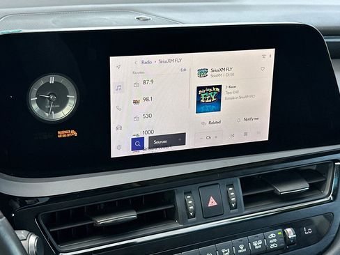 Used 2024 Lexus ES 350 350 w/ Accessory Package (Z2) image 24