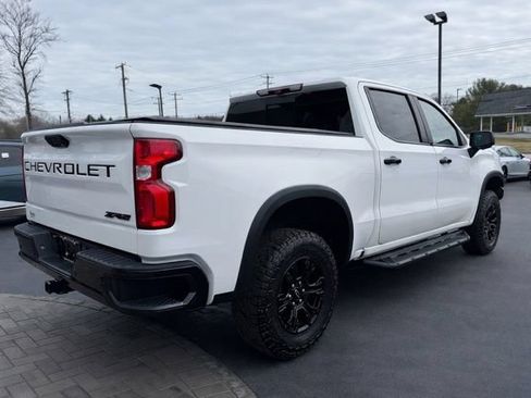 Used 2022 Chevrolet Silverado 1500 ZR2 w/ Technology Package AWD/4WD image 5