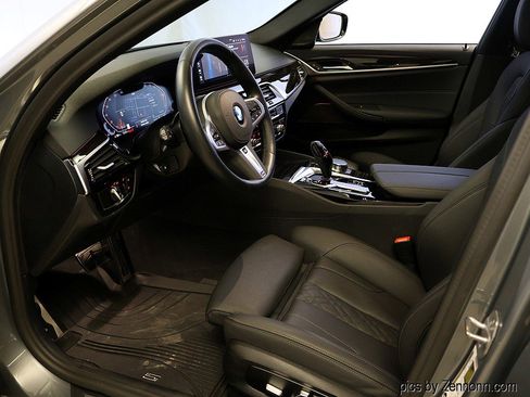 Certified 2023 BMW 540i xDrive w/ M Sport Package image 11