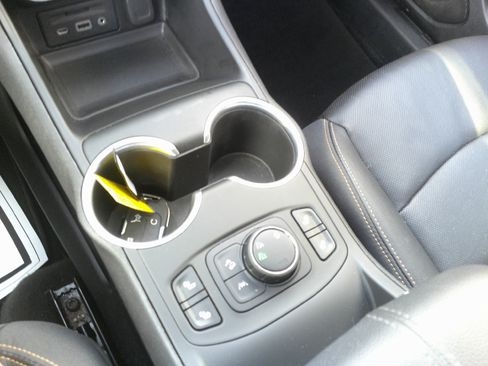 Used 2021 GMC Terrain SLT w/ Infotainment Package II image 30