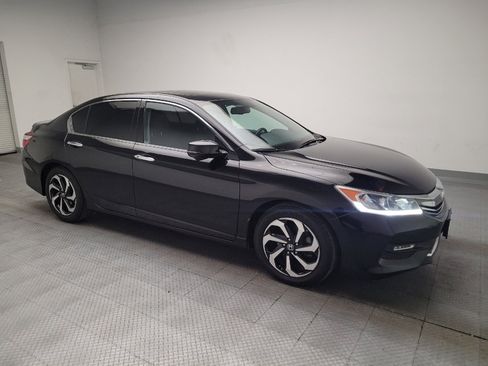 Used 2017 Honda Accord EX-L image 11