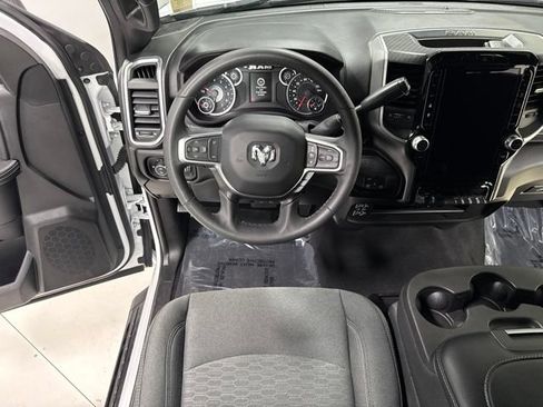 Used 2025 RAM 2500 Big Horn AWD/4WD image 15
