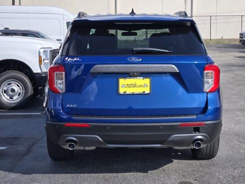 Certified 2022 Ford Explorer XLT w/ Equipment Group 202A image 6