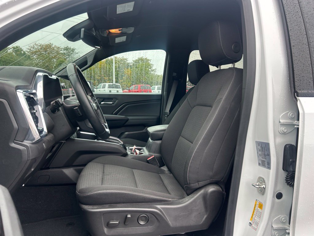 Used 2025 GMC Canyon Elevation w/ Convenience Package AWD/4WD image 5