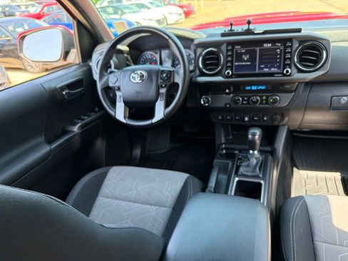 Used 2023 Toyota Tacoma TRD Sport w/ Technology Package RWD image 21