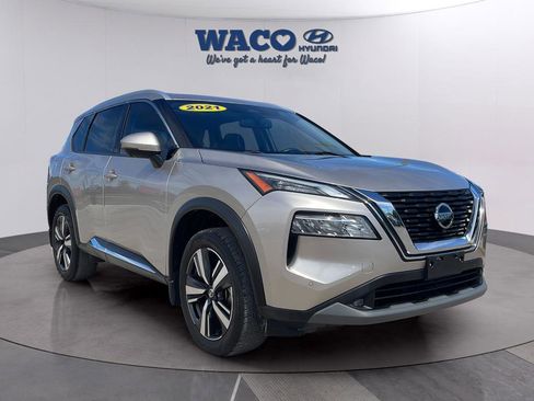 Used 2021 Nissan Rogue SL w/ Premium Package image 2