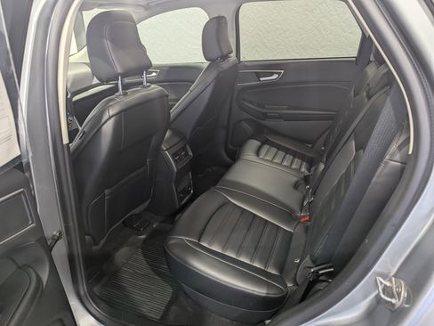 Used 2024 Ford Edge SEL w/ Convenience Package image 11