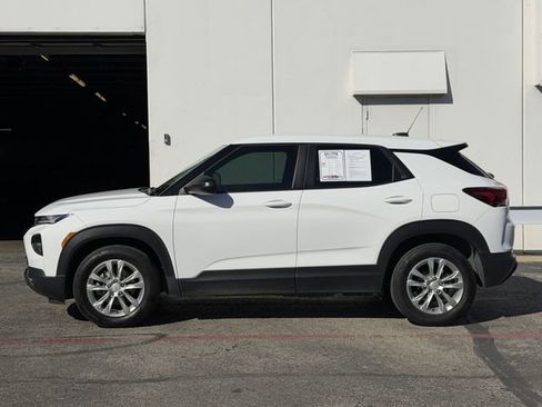Used 2022 Chevrolet TrailBlazer LS image 4