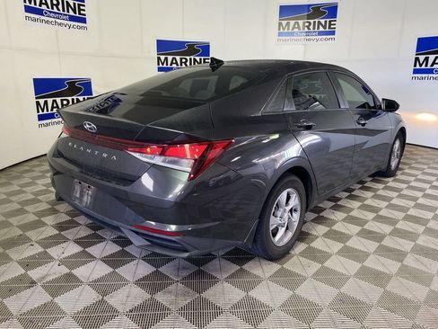 Used 2023 Hyundai Elantra SE w/ Cargo Package FWD image 16