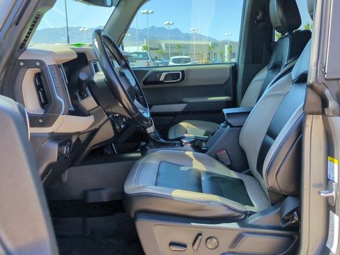 Used 2021 Ford Bronco Wildtrak AWD/4WD image 13