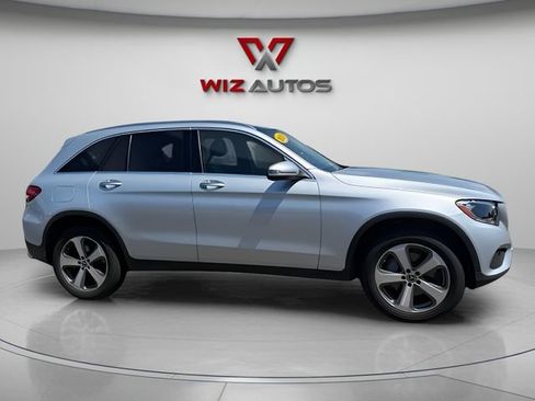 Used 2019 Mercedes-Benz GLC 300 4MATIC image 6