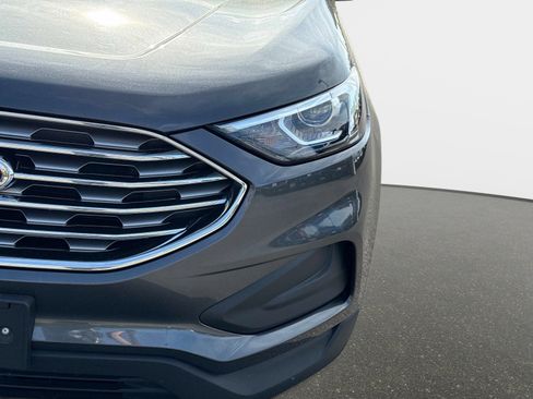 Used 2020 Ford Edge SE FWD image 11
