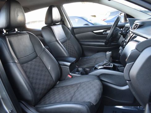 Used 2021 Nissan Rogue Sport SV w/ Technology Package image 36