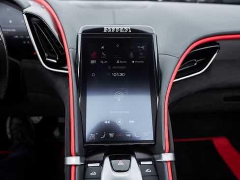 Used 2024 Ferrari Roma Spider image 67