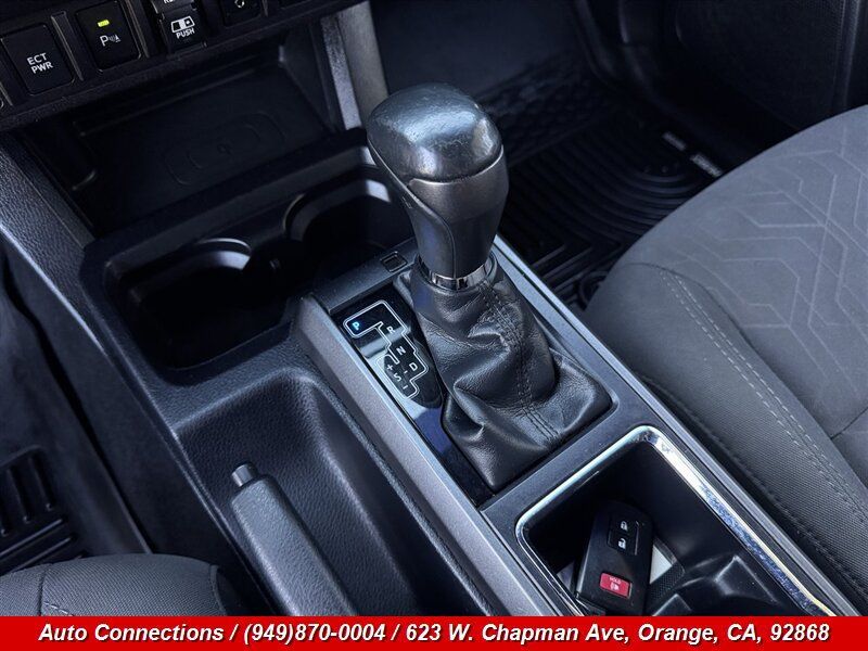 Used 2018 Toyota Tacoma TRD Off-Road w/ Technology Package AWD/4WD image 14