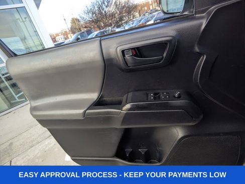 Used 2020 Toyota Tacoma SR image 25