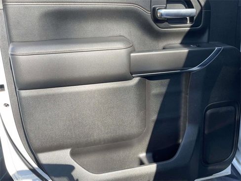 Used 2022 GMC Sierra 2500 AT4 w/ Gooseneck/5TH Wheel Package image 5