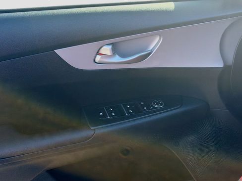 Used 2024 Kia Forte LXS image 16