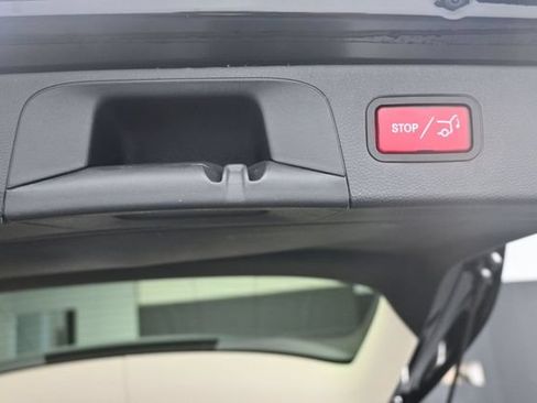 Used 2016 Mercedes-Benz GLC 300 4MATIC image 23