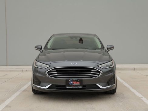 Used 2019 Ford Fusion SEL FWD image 2