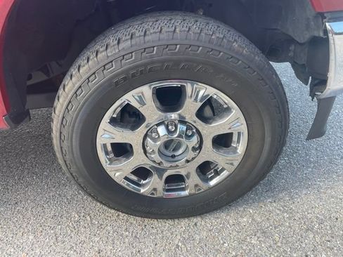 Used 2022 Ford F350 Lariat w/ Chrome Package AWD/4WD image 7