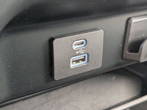 Used 2023 Ford F150 XLT image 23